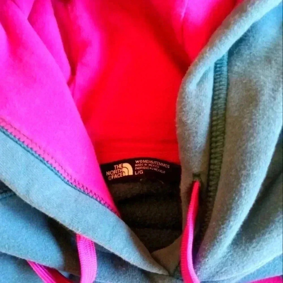 North Face Hoddie - Picture 3 of 3